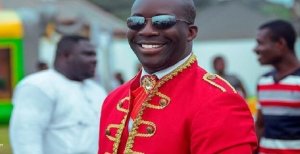 Pasiteri yavuze uko yacumujwe bikomeye n'umukobwa waje mu rusengero rwe kumwereka igitsina cye