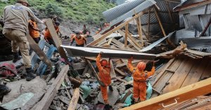 Pakistan: Imyuzure imaze guhitana abarenga 300