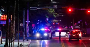 Texas: Uwishe arashe abantu 2 yasanganwe amafoto y'abayobozi ba Iran