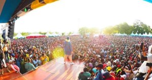 Abahanzi batandukanye barimo Tanasha bishimiye uburyo bakiriwe n'imbaga y'abantu mu gitaramo kidasanzwe[AMAFOTO]