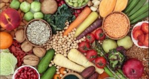 Bimwe mu biribwa umurwayi wa Kanseri akwiye kurya n'ibyo akwiye kwirinda