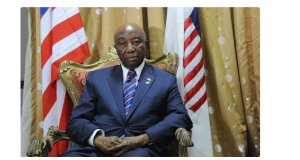 Perezida wa Liberia yagabanyije umushahara we ho 40%