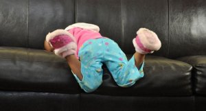 Bashenguwe no kubona amashusho y'ibyo umukozi yakoreye umwana wabo bikamutera gupfa