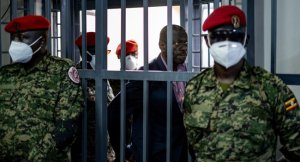 Uganda: Umushinga w'itegeko rishobora gusubiza Dr Besigye mu nkiko za gisirikare wageze mu nteko