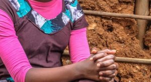 Bari guhigwa bukware nyuma yo gushyingira umukobwa w'imyaka 12 ku bagabo 2 mu kwezi kumwe gusa