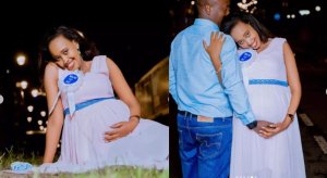 Umunyamakuru Juliet Tumusiime n'umugabo we bari mu byishimo nyuma yo kwibaruka umwana w'imfura