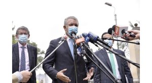 Perezida wa Colombia yarashweho ari muri kajugujugu Imana ikinga ukuboko