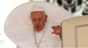 Papa Fransisiko yongeye gutabariza Sudani yugarijwe n'akaga k'Intambara