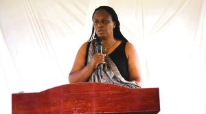 Karongi:Inama njyanama yeguje Meya Mukarutesi