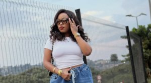 Bianca yibwe imodoka