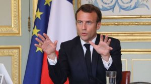 Macron yagaragaje ko gukura Ayatollah ku butegetsi byahindura Iran nka Libya na Iraq