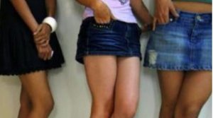 Abana 20 bari hagati y'imyaka 10 na 18 basanzwe bari mu bikorwa by'ubusamabanyi udukingirizo twakoreshejwe twandaraye aho