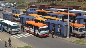 Kigali:Hakenewe imodoka 500 ngo ikibazo cyo gutwara abagenzi gikemuke 