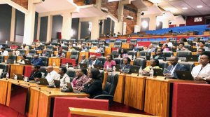 Abadepite bagiye guhata ibibazo Minisitiri w'Ibikorwaremezo ku bijyanye n'ibyangombwa byo kubaka