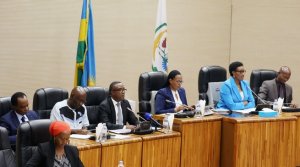 Minisitiri Biruta yahishuye ikizaba RDC niramuka iteye u Rwanda