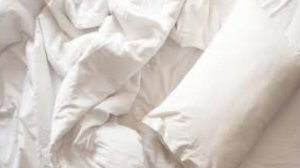 Umugabo yarokotse urupfu nyuma yo gufatwa ari gusambana n'umugore w'umuturanyi we