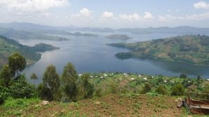 Abanyeshuri 3 barohamye mu kiyaga cya Burera bagiye koga