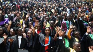 Hagiye gushyirwaho itegeko ryishyuza abanze kwishyura buruse bahawe na Leta