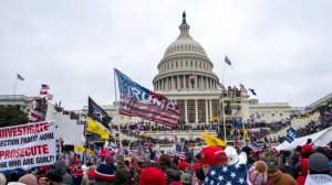 Amerika: Urukiko Rurasuzuma Ikirego Gitambamira Trump Kwiyandikisha nk'umukandida Matora