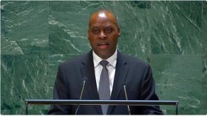 Ambasaderi Rwamucyo yibikukije ko u Rwanda rudakwiye gutwererwa ibibazo bya DRC