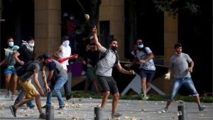 Libani: Urugomo rwinshi rwafashije abigaragambya kwinjira muri minisiteri y'ububanyi n'amahanga