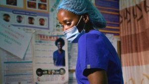 Abaganga n'abaforomo/kazi b'abashomeri muri Kenya bemerewe kujya gukorera muri UK