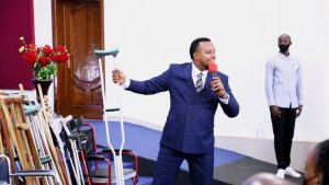 Bishop Harerimana yashimye Imana kubera ibitangaza yakoze mu masengesho y'iminsi 40 