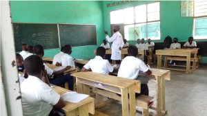 Hashyizwe hanze amabwiriza agenga gusibiza abanyeshuri mu mashuri abanza n'ayisumbuye