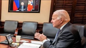 Perezida Putin yahaye umuburo ukomeye mugenzi we Biden bavuganye kuri telefoni