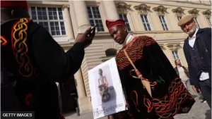 Ubudage bugiye gusubiza Cameroun ishusho bwatwaye mu gihe cy'ubukoloni 