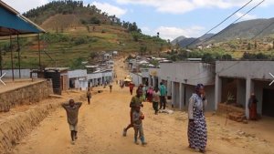 Karongi: Bamwe mu bakobwa bari kwiteza inda kugira ngo bahabwe amafaranga ya leta