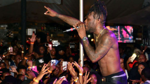 Burna Boy yasubije uwari umukunzi we wamushinje kutabyara no kutamushimisha mu gutera akabariro