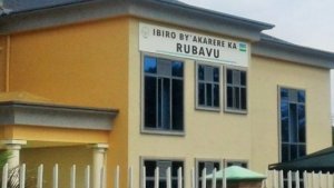 Rubavu:Umukobwa wari wabeshyeye gitifu ko yamukuyemo iryinyo amuziza ko yanze ko baryamana yarekuwe 