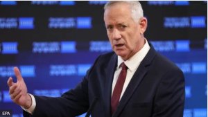 Ukora isuku kwa Minisitiri w'ingabo wa Israel yakatiwe ashinjwa gukorana na maneko