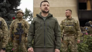 Perezida wa Ukraine yakoze impanuka Imana ikinga ukuboko