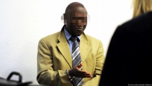 Uwahoze ari umuyobozi ukomeye wa FDLR agiye kuza gutura mu Rwanda