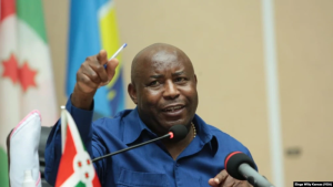 Burundi: Perezida Ndayishimiye yiyemeje guhana umutegetsi wibye Sima n'amabati bya leta