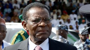 Umuhungu wa Perezida yafunzwe azira kugurisha indege y'igihugu mu ibanga