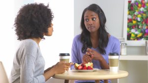 Bimwe mu bibazo by'urugo rwawe ukwiye kwirinda kubwira inshuti ndetse n'ababyeyi bawe