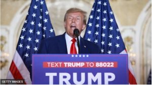 America:Trump wigeze kuba Perezida yahanuye ko igihugu kiri kwinjira mu muriro utazima