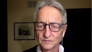 Uwakoze Robot zifite ubwenge nk'ubw'Abantu yasezeye ku kazi, ateguza akaga zizateza vuba 