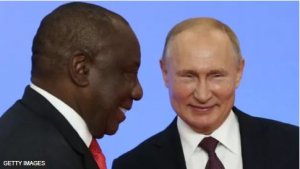  Perezida Ramaphosa asanga Guta muri yombi Vladimir Putin byaba ari 'ugushoza intambara'