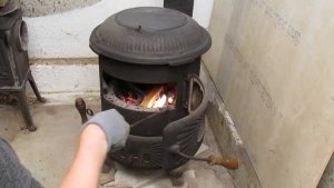 Bigenda gute kugirango imbabura yaka yice umuntu igihe araranye na yo mu nzu? Sobanukirwa