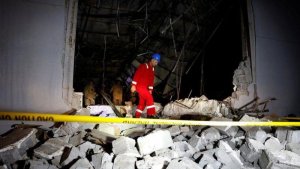 Abantu nibura 100 bapfiriye mu kaga kadutse mu bukwe bari batashye