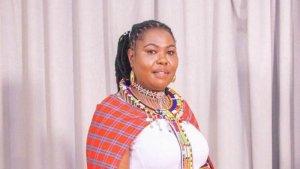 Umugore washyingiwe umusaza w 'imyaka 70 afite imyaka 13 yavuze akaga yahuye nako