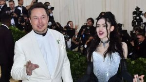 Umugore wabyaranye na Elon Musk yamureze mu rukiko amushinja kumwima umwana