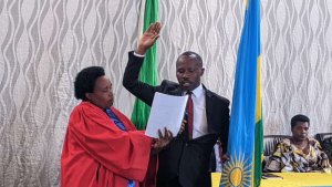 Uko amatora ari kugenda mu turere:Uwari Meya w'agateganyo wa Rutsiro yambutse atorerwa kuyobora Rubavu