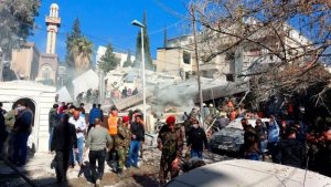 Abasirikare bakuru ba Iran biciwe muri Syria mu gitero gishinjwa Israel