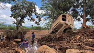 Kenya: Kubera imyuzure urugomero rwaturitse abarenga 40 barapfa