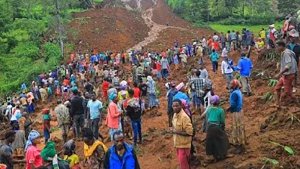 Perezida Kagame yafashe mu mugongo Abanya-Ethiopia bibasiwe n'inkangu